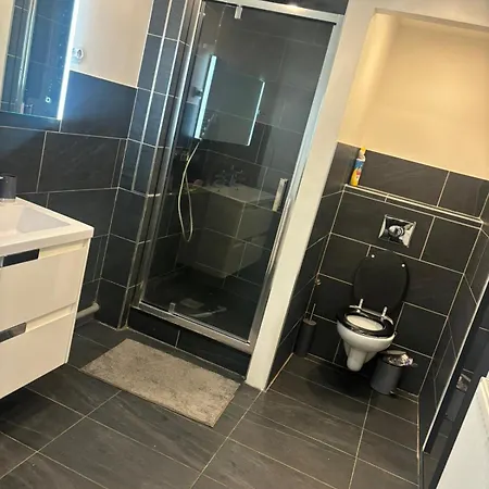 2 Chambre Et Sa Terrasse Couverte Apartment *